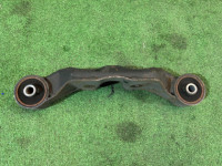 デフマウント SUBARU OUTBACK OEM 41310AG020 BPE 2004 EZ30 AT