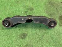 デフマウント SUBARU OUTBACK OEM 41310AG020 BPE 2004 EZ30 AT
