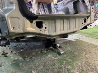 Sección trasera de la carrocería Rear cut SUBARU OUTBACK OEM 51490AG0209P 51490AG0309P BPE 2004 GOLD 39J