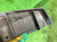 Suporte esquerdo do para-choques traseiro SUBARU LEGACY OEM 57731AE010 BH9 2000