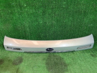 Вставка между стопов Накладка пятой двери 84261AG040GA SUBARU OUTBACK