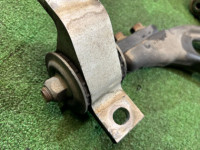 フロントアーム аллюминий SUBARU FORESTER OEM 20202SA120 20202SA051 SG5 2007 EJ205 AT