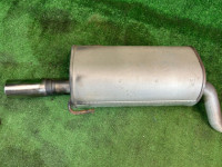 消音鼓 SUBARU LANCASTER OEM 44300AE120 BH9 1998 EJ254 AT
