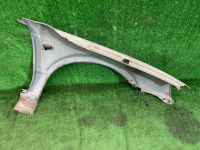 左前翼子板 цвет 8L5 SUBARU LANCASTER OEM 57120AE030 BH9 1998 BEIGE 8L5