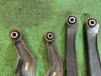 Brazos de suspensión traseros SUBARU LANCASTER OEM 20250AE030, 20250AE050, 20250AE010, 20250AE000 BHE BH9 1998 EJ254 AT