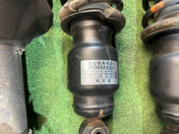 减震器 SUBARU LANCASTER OEM 20310AE150, 20310AE140, 20330AE100, 20365AE021 BHE BH9 1998 EJ254 AT