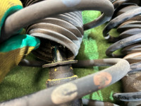减震器 SUBARU LANCASTER OEM 20310AE150, 20310AE140, 20330AE100, 20365AE021 BHE BH9 1998 EJ254 AT