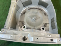 备胎槽 SUBARU LANCASTER OEM 52122AE100 BH9 1998 BEIGE 8L5