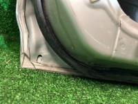 ประตูหลังขวา Цвет 792 SUBARU LEGACY OEM 60400AE400 BH9 2000 SILVER 792