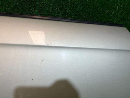 ประตูหลังขวา Цвет 792 SUBARU LEGACY OEM 60400AE400 BH9 2000 SILVER 792