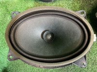 Speakers TOYOTA PRIUS OEM 86160-47070 86160-52300 ZVW30 2012