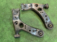 Brazos de suspensión delanteros TOYOTA PRIUS OEM 48068-47050 48069-47050 ZVW30 2012 2ZRFXE