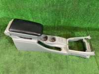 Бардачок подлокотник 92113FE100ND SUBARU FORESTER