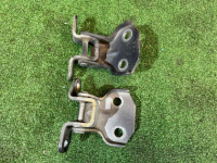 Петли двери передней правой 61220FA000 SUBARU FORESTER