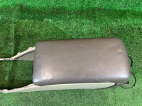 Guantera y reposabrazos SUBARU LANCASTER OEM 92111AE010AD BHE BH9 1998 BEIGE 8L5