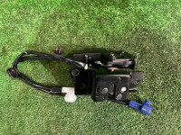 Tailgate lock TOYOTA PRIUS OEM 69350-47040 ZVW30 2013 SILVER 1F7
