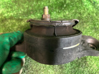 Подушки двигателя пара SUBARU LEGACY OEM 41022AE001 41022AE011 BH5 2002 EJ206 AT