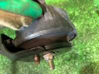Подушки двигателя пара SUBARU LEGACY OEM 41022AE001 41022AE011 BH5 2002 EJ206 AT