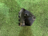 Крепление заднего бампера правое SUBARU LANCASTER OEM 57707AE060 BHE BH9 BH5 2003 GREEN / GREY 1U6