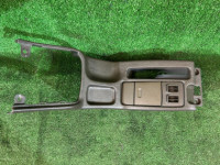 Подстаканник 66150AE020DG, 92132AE000DG SUBARU LANCASTER