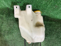 玻璃水壶 SUBARU LANCASTER OEM 86610AE010 BHE BH9 BH5 BE5 BE9 BEE 2001 EZ30 AT