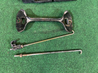 Крепление аккумулятора SUBARU LEGACY OEM 82122AA031, 82161AA040, 82182AA040 BEE BHE BE5 BE9 BH5 BH9 2002