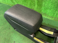 Guantera y reposabrazos SUBARU OUTBACK OEM 92114AJ100VH 92114AJ010VH 92174AJ000 BRF 2010 GOLD D6H