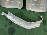 マフラーヒートシールド SUBARU LEGACY OEM 59020AG100 59020AG090 BLE 2004 EZ30