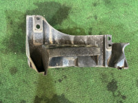 Soporte derecho del parachoques trasero SUBARU LEGACY OEM 57707AG950 BL9 2008 BLUE C8P