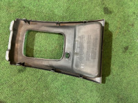 シフトレバーパネル SUBARU FORESTER OEM 92061FC000 SF5 1998