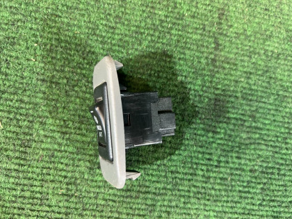 Кнопка Power/HOLD