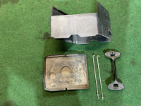 Крепление аккумулятора SUBARU FORESTER OEM 82182AA040 82161AA040 82122AA011 SG5 2007