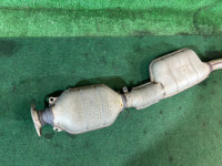 中間マフラー SUBARU LANCASTER OEM 44200AE050 BH9 2001 EJ254 AT