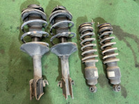 减震器 SUBARU LANCASTER OEM 20310AE340 20310AE350 20330AE100 20365AE130 BH9 2001 EJ254 AT
