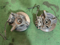 Ступицы передние SUBARU LANCASTER OEM 28313AE020 28313AE030 28052AA000 26310AC041 BH9 2001 EJ254 AT