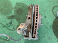 Ступицы передние SUBARU LANCASTER OEM 28313AE020 28313AE030 28052AA000 26310AC041 BH9 2001 EJ254 AT
