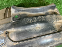 Left front wheel arch liner SUBARU LANCASTER OEM 59110AE030 BH9 2001 GREEN 1U7