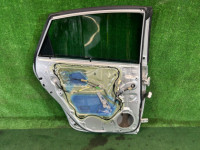 左リアドア цвет 1F7 TOYOTA PRIUS OEM 67004-47080 ZVW30 2012 1F7 SILVER