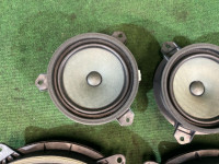 Speakers TOYOTA PRIUS OEM 86160-47070 86160-52300 ZVW30 2012