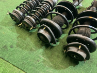 减震器 SUBARU LANCASTER OEM 20310AE340 20310AE350 20330AE100 20365AE130 BH9 2001 EJ254 AT