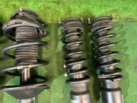 减震器 SUBARU LANCASTER OEM 20310AE340 20310AE350 20330AE100 20365AE130 BH9 2001 EJ254 AT