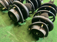 减震器 SUBARU LANCASTER OEM 20310AE340 20310AE350 20330AE100 20365AE130 BH9 2001 EJ254 AT
