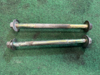 Tornillos del buje trasero 20540AA000 SUBARU FORESTER