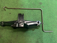 Jack высокий SUBARU OUTBACK OEM 97032AG010 BP9 2004