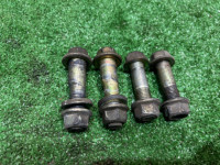 Tornillos de caída delanteros SUBARU LEGACY OEM 20540AA090 20540AA100 BH5 2002 EJ208 MT5