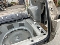 Задняя часть SUBARU LEGACY LANCASTER OEM 52122AE100 52421AE060 51410AE160 51410AE170 BH9 1998 BEIGE 8L5