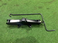 Домкрат SUBARU LEGACY OEM 97030FA070 BE5 2000