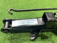 Домкрат SUBARU LEGACY OEM 97030FA070 BE5 2000