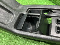 Cup holder дефект SUBARU LEGACY OEM 92132AE000ML 66150AE020ML BE5 2000 WHITE 51E