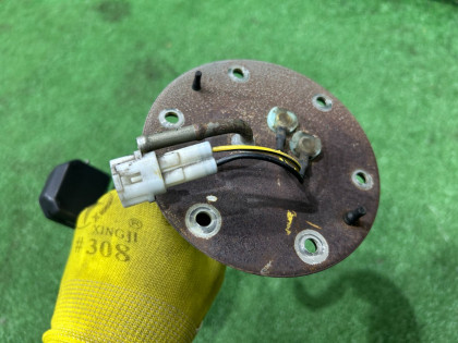 Датчик уровня топлива SUBARU LEGACY OEM 42081AE010 BEE 2002 EZ30 AT